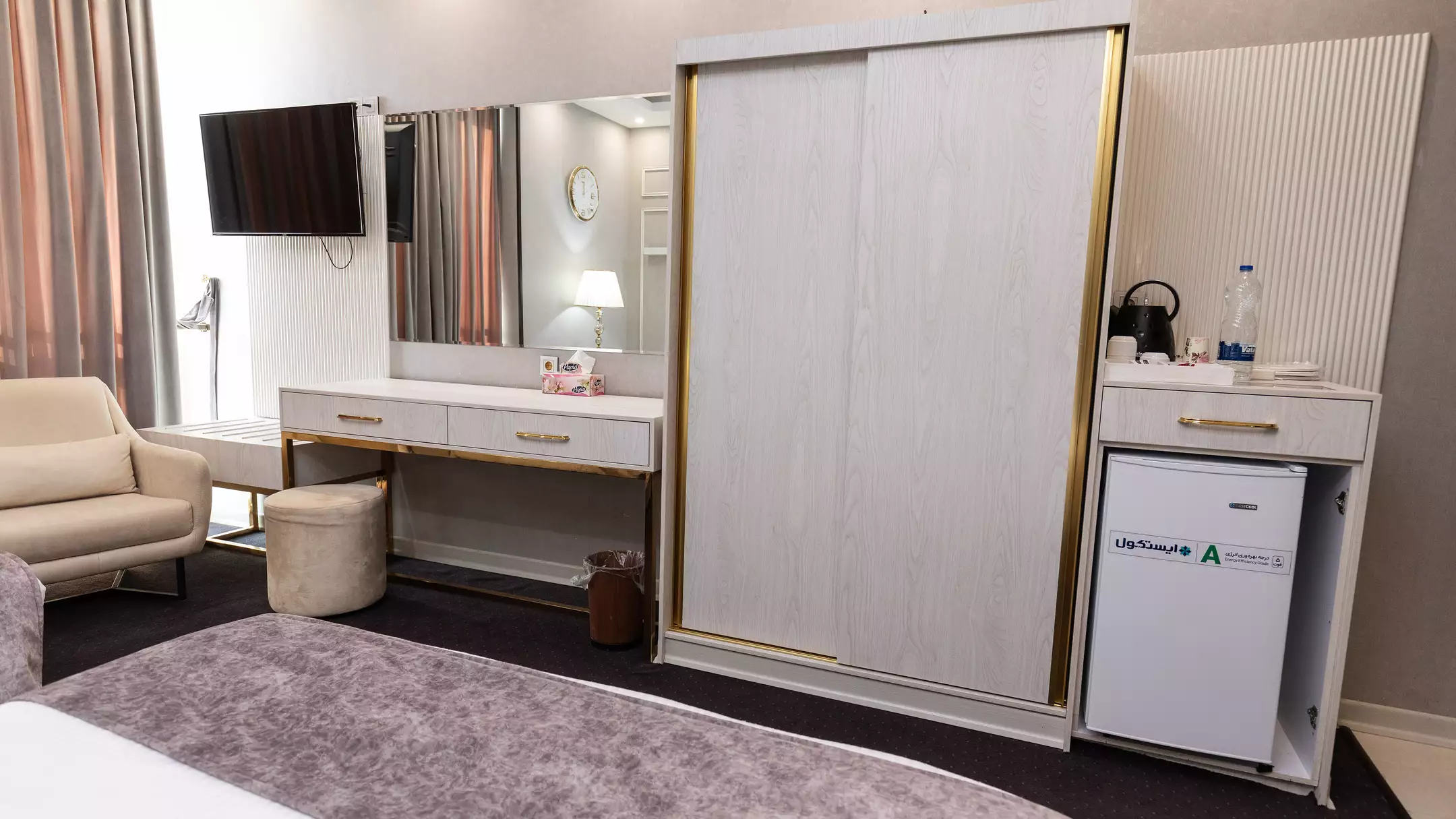 Alibaba https://cdn.alibaba.ir/ostorage/hotel-accommodation-images/67431a7510d0d5745be3cf54_هتل ملل - اتاق سه تخته دبل سینگل (2).webp